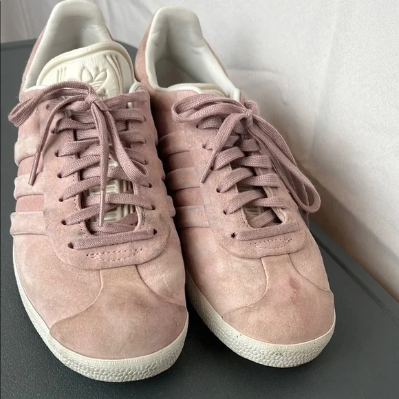 adidas gazelle Pink Suede Sneakers size 8.5 - Picture 2 of 13
